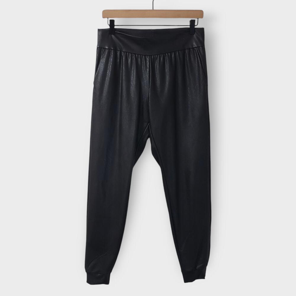 Commando Vegan Faux Leather Jogger Pants Black Medium Pockets Modern Minimalist